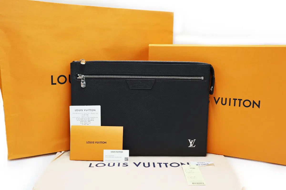 Louis Vuitton 루이비통 M30965 블랙 포쉐트 24H 클러치